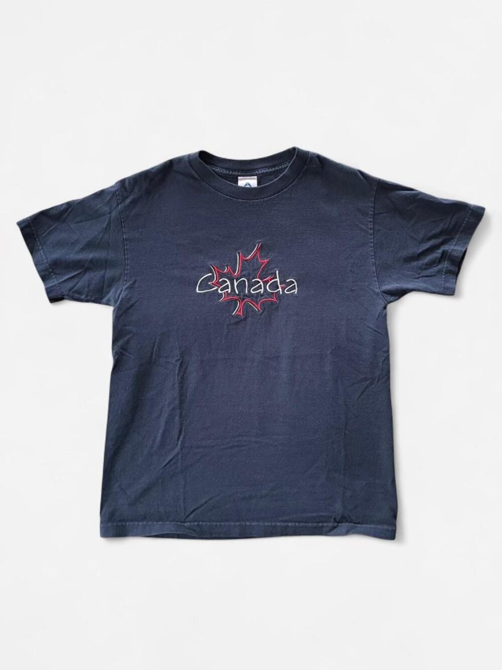 Men's Vintage Canada Embroidered Navy T-Shirt - size medium